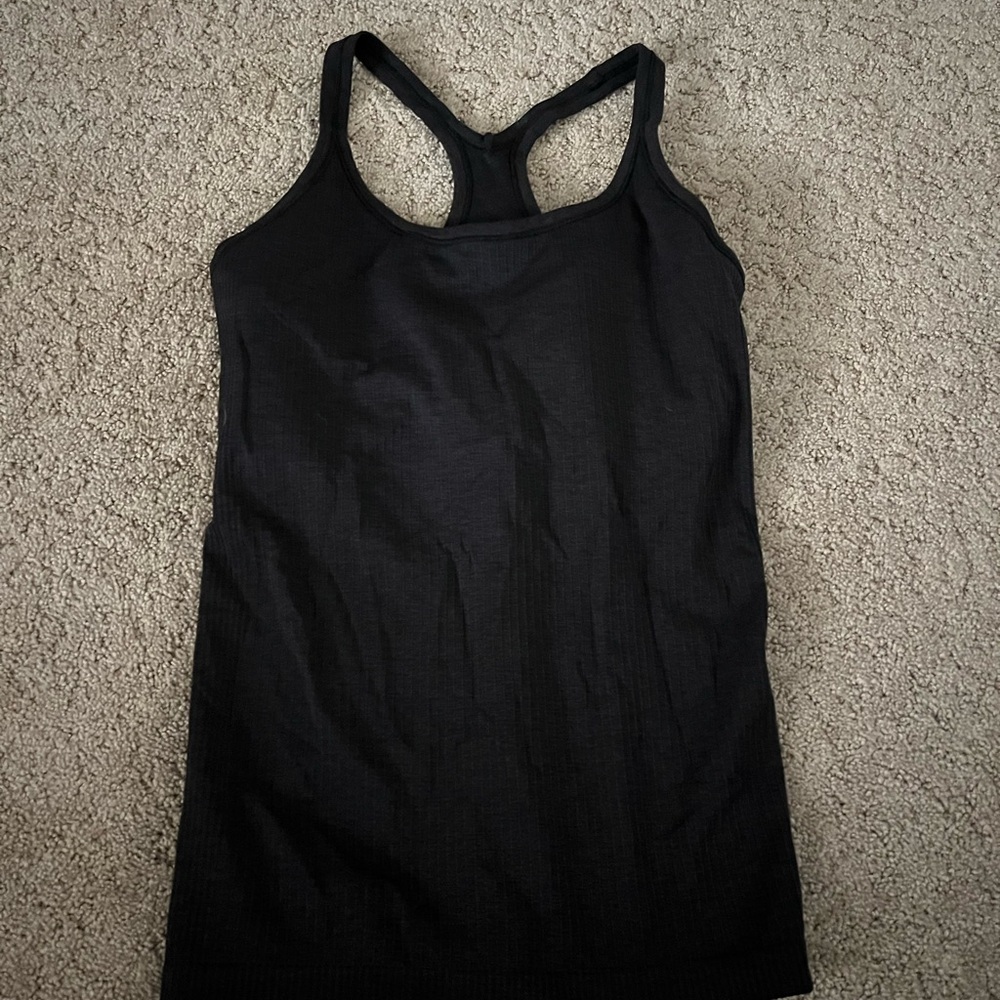 Lululemon ebb to street tank